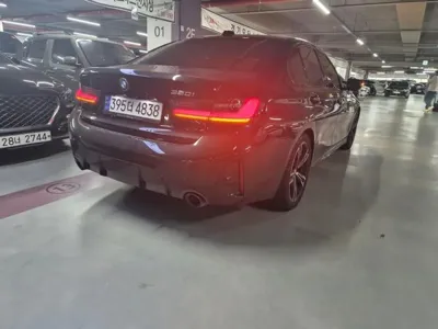 BMW 3-Series 2024, 30165 км, за 28298.23 USD