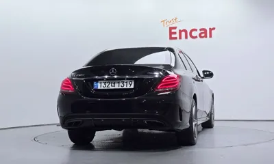 Mercedes-Benz C-Class 2018, 89786 км, за 32821.32 USD