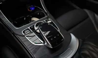 Mercedes-Benz C-Class 2018, 89786 км, за 32821.32 USD - фото 17