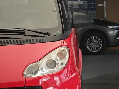Smart Smart Fortwo 2011, 72800 км, за 2652.17 USD