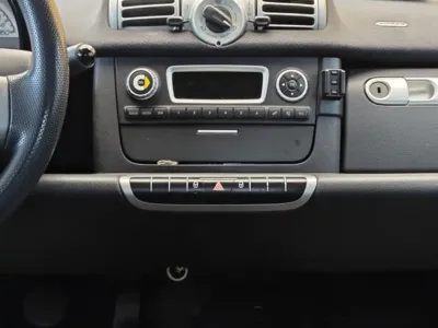 Smart Smart Fortwo 2011, 72800 км, за 2652.17 USD - фото 18