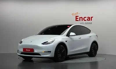 Tesla Model Y · 2022 год