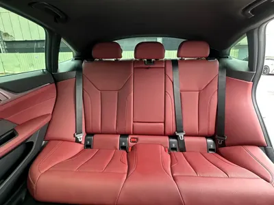 BMW i4 2024, 10000 км, за 36806.17 USD - фото 9
