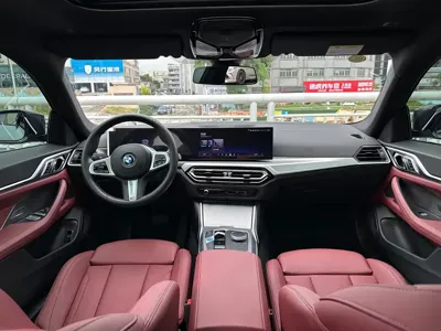 BMW i4 2024, 10000 км, за 36806.17 USD - фото 11