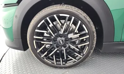 MINI Cooper 2025, 22535 км, за 19686.23 USD