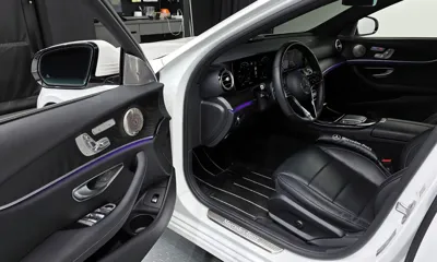 Mercedes-Benz E-Class 2023, 33206 км, за 23085.56 USD - фото 10