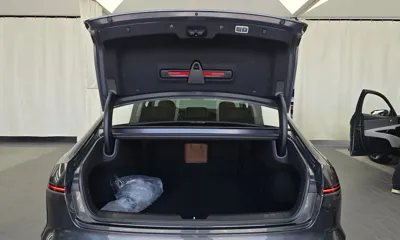 Hyundai Grandeur 2023, 54370 км, за 21628.68 USD - фото 20