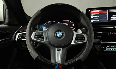 BMW 5-Series 2023, 39641 км, за 31582.42 USD - фото 13