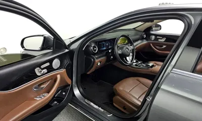 Mercedes-Benz E-Class 2018, 96406 км, за 14469.77 USD - фото 10
