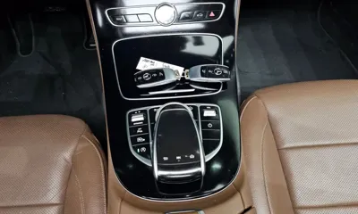 Mercedes-Benz E-Class 2018, 96406 км, за 14469.77 USD - фото 19