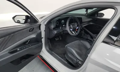 Hyundai Avante 2022, 28719 км, за 17517.2 USD - фото 10