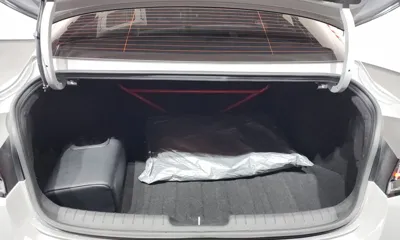 Hyundai Avante 2022, 28719 км, за 17517.2 USD - фото 20