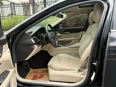 Cadillac CT6 2018, 116000 км, за 12347.3 USD - фото 9