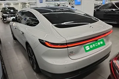 Nio ET7 2023, 54700 км, за 31148 USD