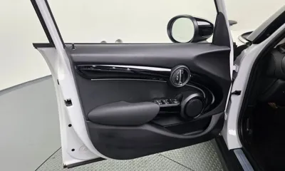 MINI Cooper 2023, 20680 км, за 15222.5 USD - фото 24