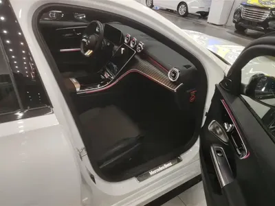 Mercedes-Benz C-Class 2024, 10100 км, за 32591.14 USD - фото 8