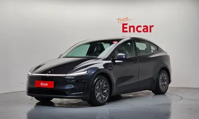 Tesla Model Y · 2026 год