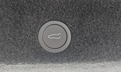 Tesla Model Y 2026, 10 км, за 47256.14 USD - фото 18