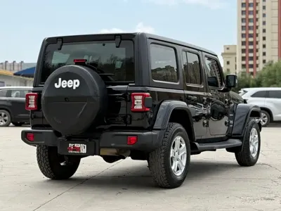 Jeep Wrangler 2019, 110000 км, за 29057.51 USD - фото 8