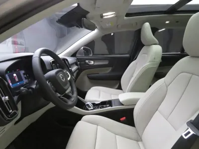 Volvo XC40 2026, 18 км, за 29767.71 USD - фото 9