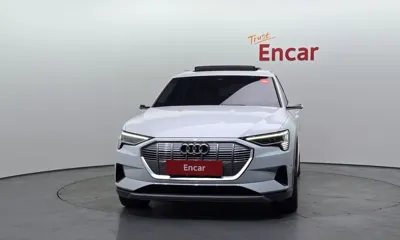 Audi e-tron 2021, 47000 км, за 29402.04 USD