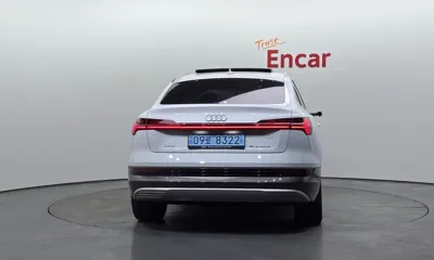 Audi e-tron 2021, 47000 км, за 29402.04 USD