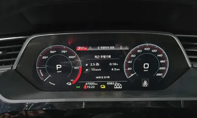 Audi e-tron 2021, 47000 км, за 29402.04 USD - фото 8