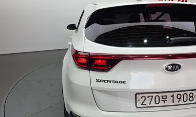 Kia Sportage 2022, 127369 км, за 8205.33 USD - фото 23