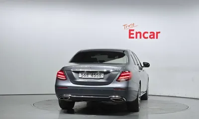Mercedes-Benz E-Class 2019, 84355 км, за 15101.15 USD