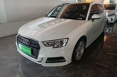 Audi A3 · 2018 год