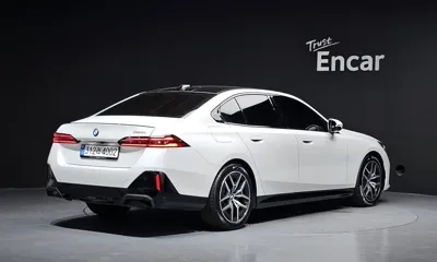 BMW 5-Series 2026, 12718 км, за 46449.54 USD