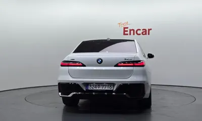 BMW 7-Series 2025, 8550 км, за 79755.81 USD