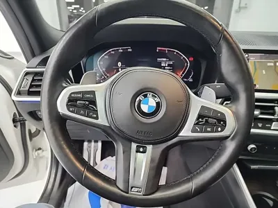 BMW 3-Series 2021, 57974 км, за 24165.54 USD - фото 9