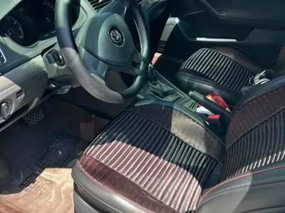 Volkswagen Lavida 2019, 63000 км, за 4643.36 USD
