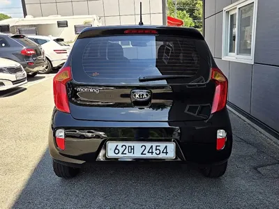 Kia Morning 2012, 133377 км, за 2496.06 USD