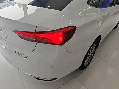 Buick Verano 2023, 34700 км, за 8157.85 USD - фото 8