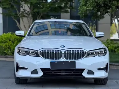 BMW 3 Series 2020, 53000 км, за 15372.24 USD