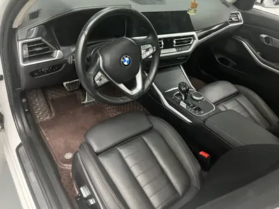 BMW 3 Series 2020, 53000 км, за 15372.24 USD