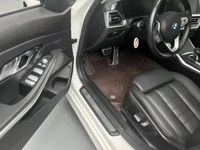 BMW 3 Series 2020, 53000 км, за 15372.24 USD
