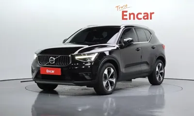 Volvo XC40 · 2023 год