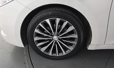 Hyundai Grandeur 2014, 121883 км, за 4625.04 USD