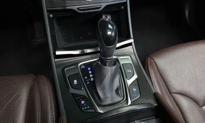 Hyundai Grandeur 2014, 121883 км, за 4625.04 USD - фото 9