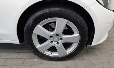 Mercedes-Benz C-Class 2016, 67254 км, за 9205.29 USD