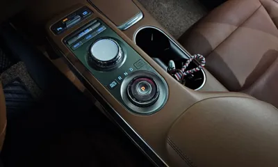 Genesis GV70 2021, 49706 км, за 22790.9 USD - фото 9