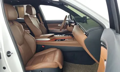Genesis GV70 2021, 49706 км, за 22790.9 USD - фото 11