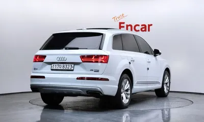 Audi Q7 2019, 161949 км, за 15659.07 USD