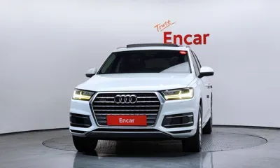 Audi Q7 2019, 161949 км, за 15659.07 USD