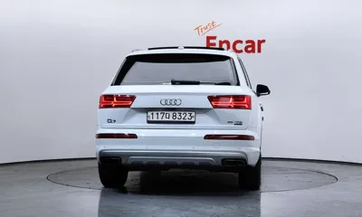 Audi Q7 2019, 161949 км, за 15659.07 USD