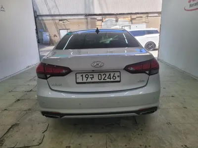 Hyundai Aslan 2015, 228000 км, за 3170.91 USD