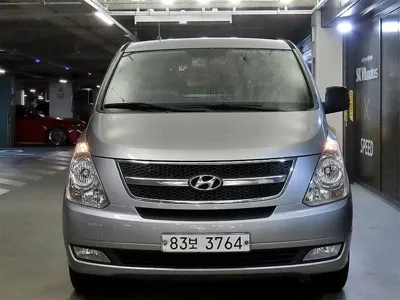 Hyundai Starex 2015, 210176 км, за 4423.63 USD